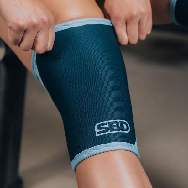 Weightlifting Knee Sleeves (Reflect Range)
