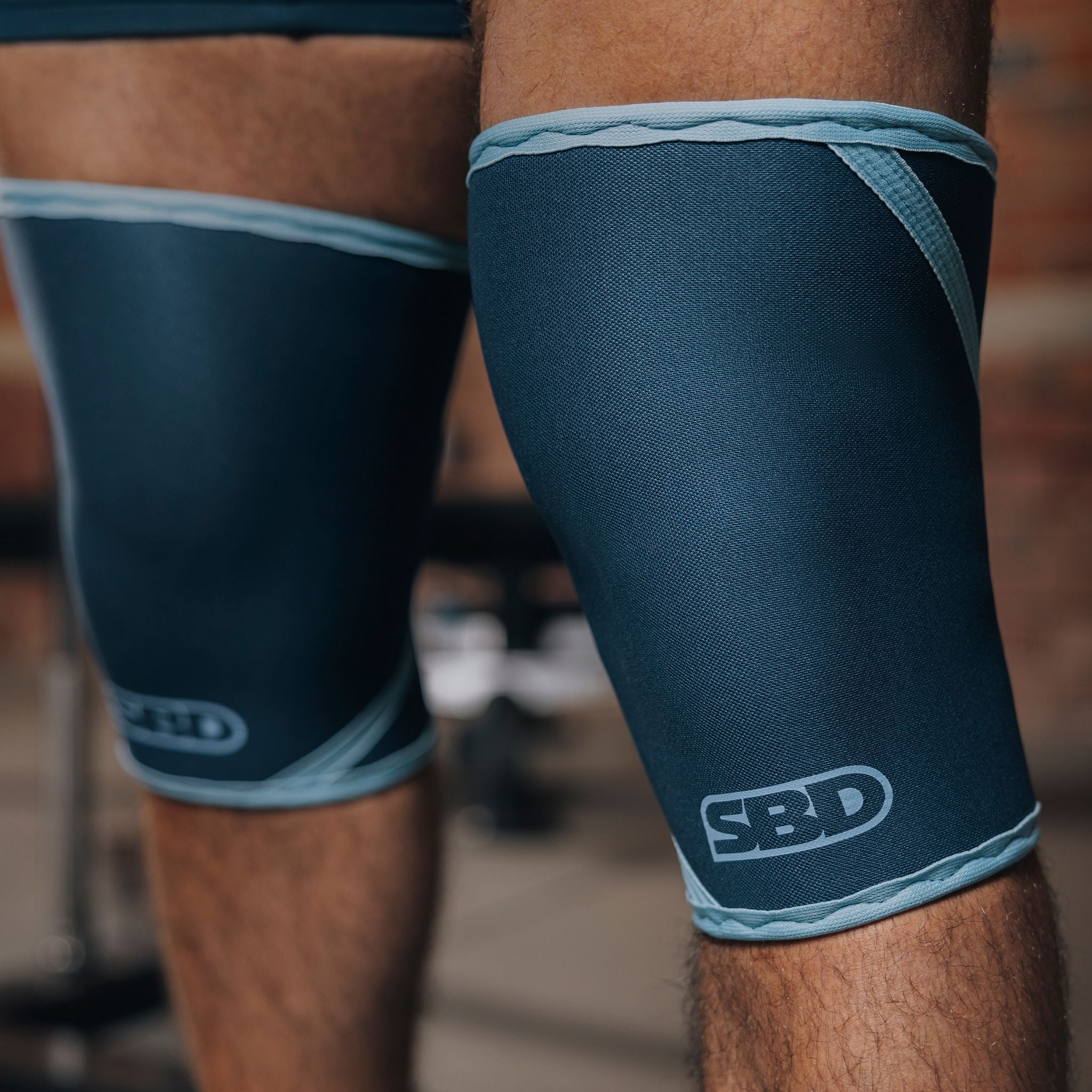 sbd reflect 7mm knee sleeves